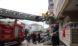 Kahreden olay: 4'üncü kattaki terastan düştü