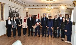 Kütüphaneler Haftası'nda Vali Şimşek'e ziyaret