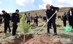 Sivas'ta Polis Haftası'na özel fidan dikildi