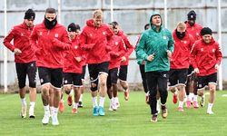 Sivasspor'dan yağmurda sıcak antrenman