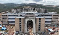 1071 yataklı dev hastane yükseliyor