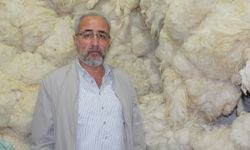 Son yün yorgan ustalarından Hamdi Demirhan zamana direniyor