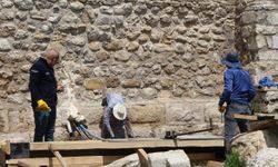 Sivas Çifte Minare'ye beton destek