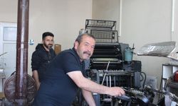 Mürekkep kokusuyla büyüyen usta: Hikmet Uzunoğlu