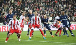 Fenerbahçe, Sivasspor'u deplasmanda 3-1 yenerek 3 puanı götürdü
