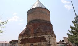 Güdük Minare göz göre göre yok mu olacak?