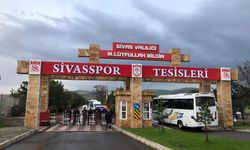 Sivas'ta gerilim yükseldi: Taraftarlar tesislerin önünde