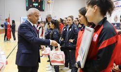KYGM Kızlar Basketbol Şampiyonası'nda Sivas sahada