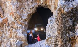 Tır işte bu yolda sıkıştı