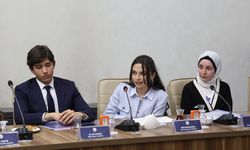 Belediyede ezber bozan gün! Koltuklar gençlere emanet!