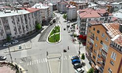 Sivas Belediyesi'nden Yol Seferberliği! O Cadde Baştan Aşağı Yenileniyor!