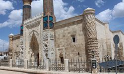 Sivas'ta taşın sanata dönüştüğü yer! Gök Medrese neden eşsiz?