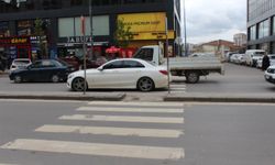 O yaya geçitlerinde kural işlemiyor! Sivas'ta yayalar tedirgin