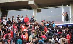Sivas’ta Taraftarlar Ayakta Yönetim İstifa Nidaları Yükseldi