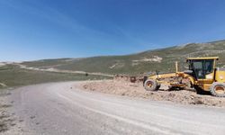 Sivas'ın O Köyündeki Tehlikeli Virajlar Tarihe Karıştı