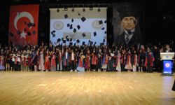 Teknik öğrencilerden mezuniyet coşkusu
