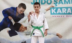 Güreşçilerimiz Karaman’dan 8 madalya ile döndü