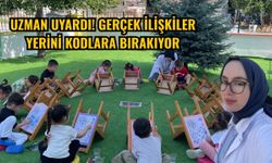 Uzman uyardı! Gerçek ilişkiler yerini kodlara bırakıyor