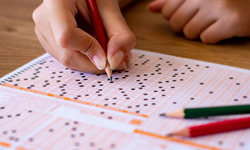 Veliler, Sınavdaki Hata Nedeniyle LGS Yeniden Yapılmasını Talep Ediyor