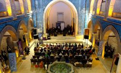Ezgiler Gökmedrese'den yükseldi