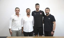 Sivasspor, Deneyimli Kaleci Göktuğ Bakırbaş’ı Kadrosuna Kattı!