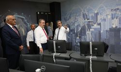 BBP lideri Destici SBTÜ'ye hayran kaldı