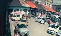 Sivas’ta park halindeki araçlara peş peşe çarptı