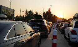 Irmağının Akışı ile Gelmişlerdi! Hüzün ve Gözyaşı ile Dönüyorlar!