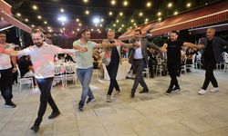 Başkan Adem Uzun, Herfene Gecesi’nde halay çekti