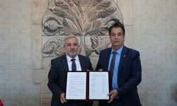 Sivas'ta Öz Sağlık-İş, üniversite ile anlaştı