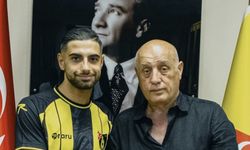 Sivaslı Dağaşan İstanbulspor ile el sıkıştı, forması 58...