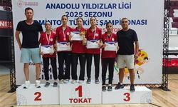 Sivas Analig Badminton Kadın Takımımı Türkiye 4.oldu
