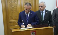 Bekir Bozdağ’dan Sivas Valiliğine Ziyaret