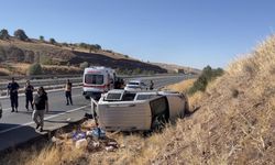 Sivas'ta korkutan kaza: 4 yaralı...