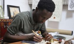 Sivas'ta Ugandalı öğrenci hattat oldu