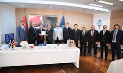 Sivas Vekili Özyürek'ten Başkan Çerçioğlu'na tebrik