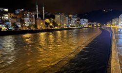 Komşuda yoğun yağış hayatı felç etti!..