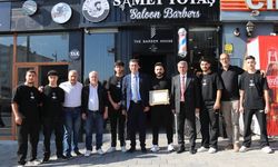 Sivas'ta Örnek Kuaföre Teşekkür Belgesi