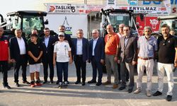 Abdullah Güler AgroSivas 2025 Fuarı’nda stantları ziyaret etti