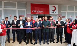 Sivas'ta Türk Kızılay Butik Mağazası hizmete açıldı