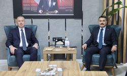 Sivas’ta Adem Uzun’un gündeminde yine eğitim vardı