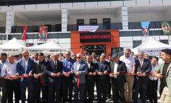 Sivas'ta açılış törenine dikkat çeken katılım