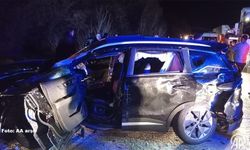 Suşehri'nde iki otomobil çarpıştı: 2 yaralı