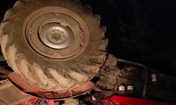 Sivas'ta traktör devrildi, traktörün altında kaldı!