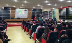 Sivas’ta üniversitelilere verilen eğitim, gerçekleri ortaya koydu