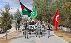 Sivas’ta üniversite öğrencilerinden vicdanları sarsan yürüyüş
