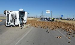 Sivas-Malatya karayolunu şeker pancarı kapattı!