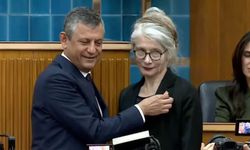 Emine Ülker Tarhan Tekrar CHP'ye Katıldı!