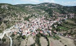 Tek Mahalleydi, Artık İkiye Ayrıldı