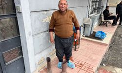 Kirli Çizmelerini Kapıda Bıraktı, İçeri Böyle Girdi